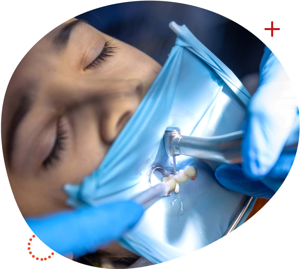 Image by Freepik. A child having an emergency dental procedure done.